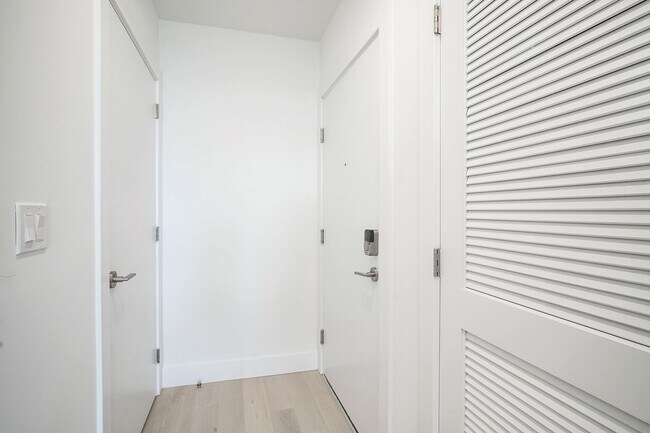 Building Photo - 2654 Coral St