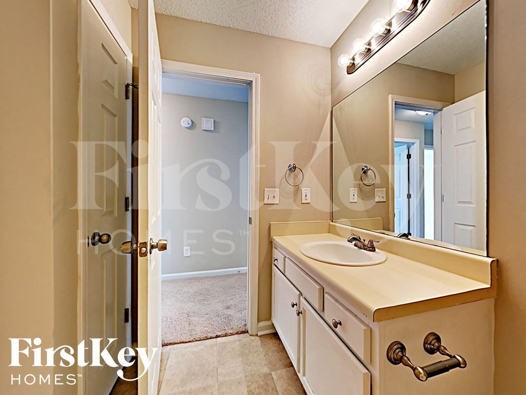 Building Photo - 376 Tuscany Trce