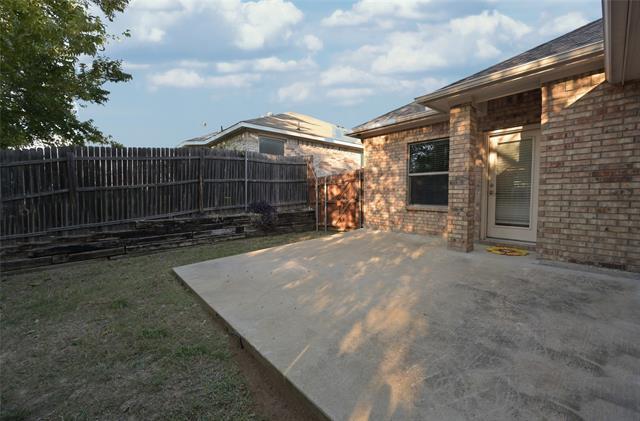 Building Photo - 808 Bahar Ct