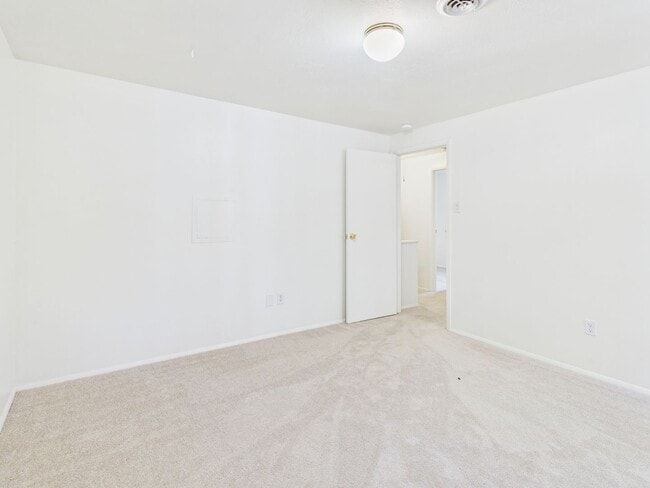 Building Photo - 13102 Morning Hill Ln