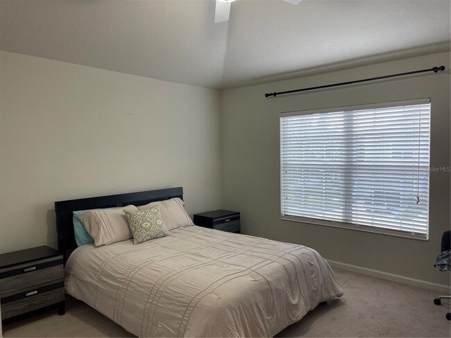 Building Photo - 10235 Red Currant Ct