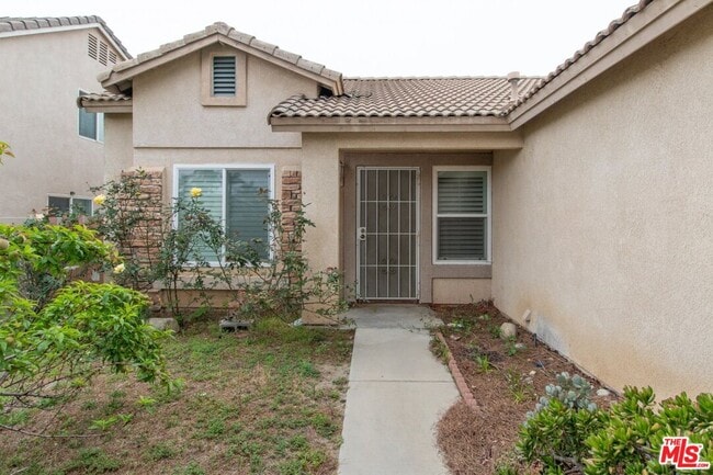 Building Photo - 2619 W Windhaven Dr