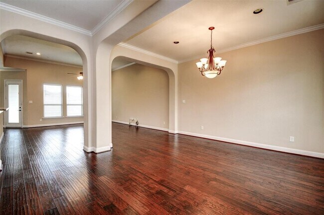 Building Photo - 106 Bella Sole