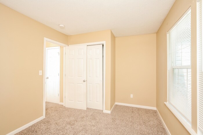 Building Photo - 7143 Moon Ct