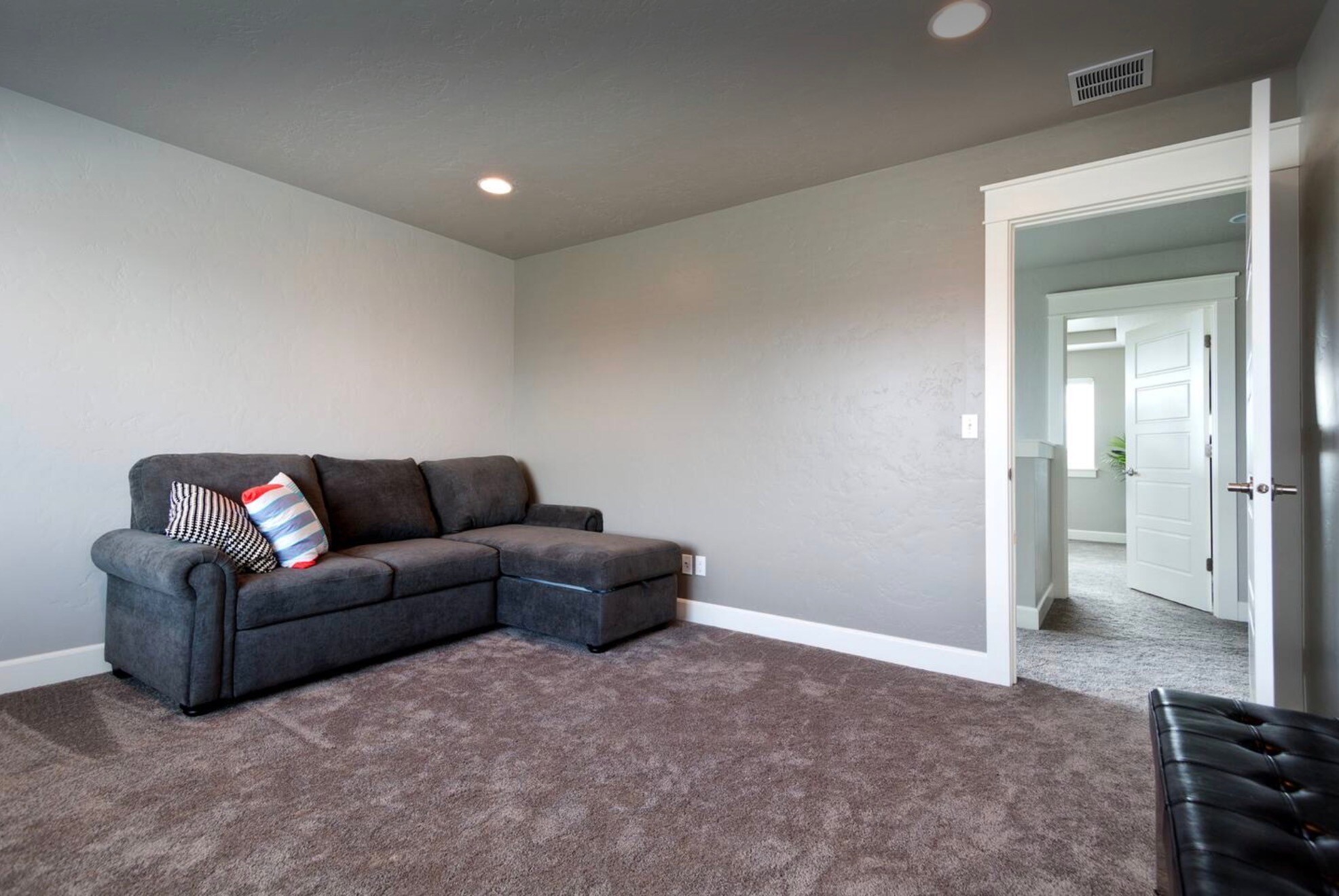 Bedroom - 517 W Cagney St