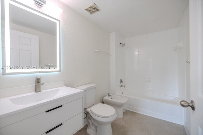 Building Photo - 17350 NW 67th Ave