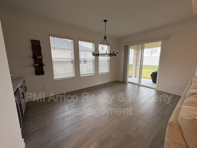 Building Photo - 11679 74th Cir E