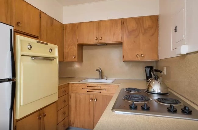 Building Photo - 4522 Brooklyn Ave NE