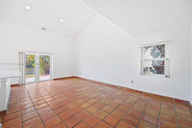 Building Photo - 14531 Hampton Pl