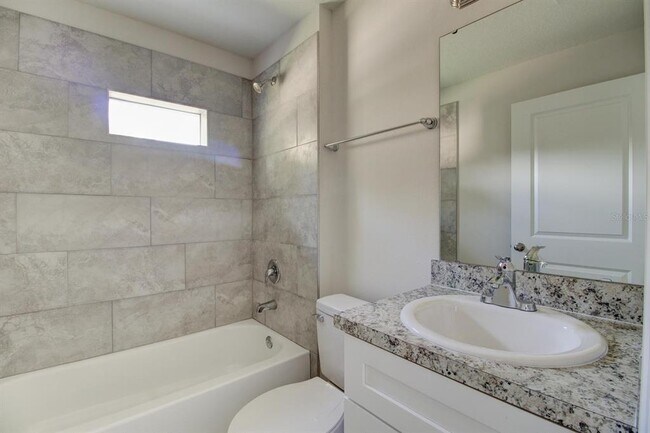 Building Photo - 855 E Vine St