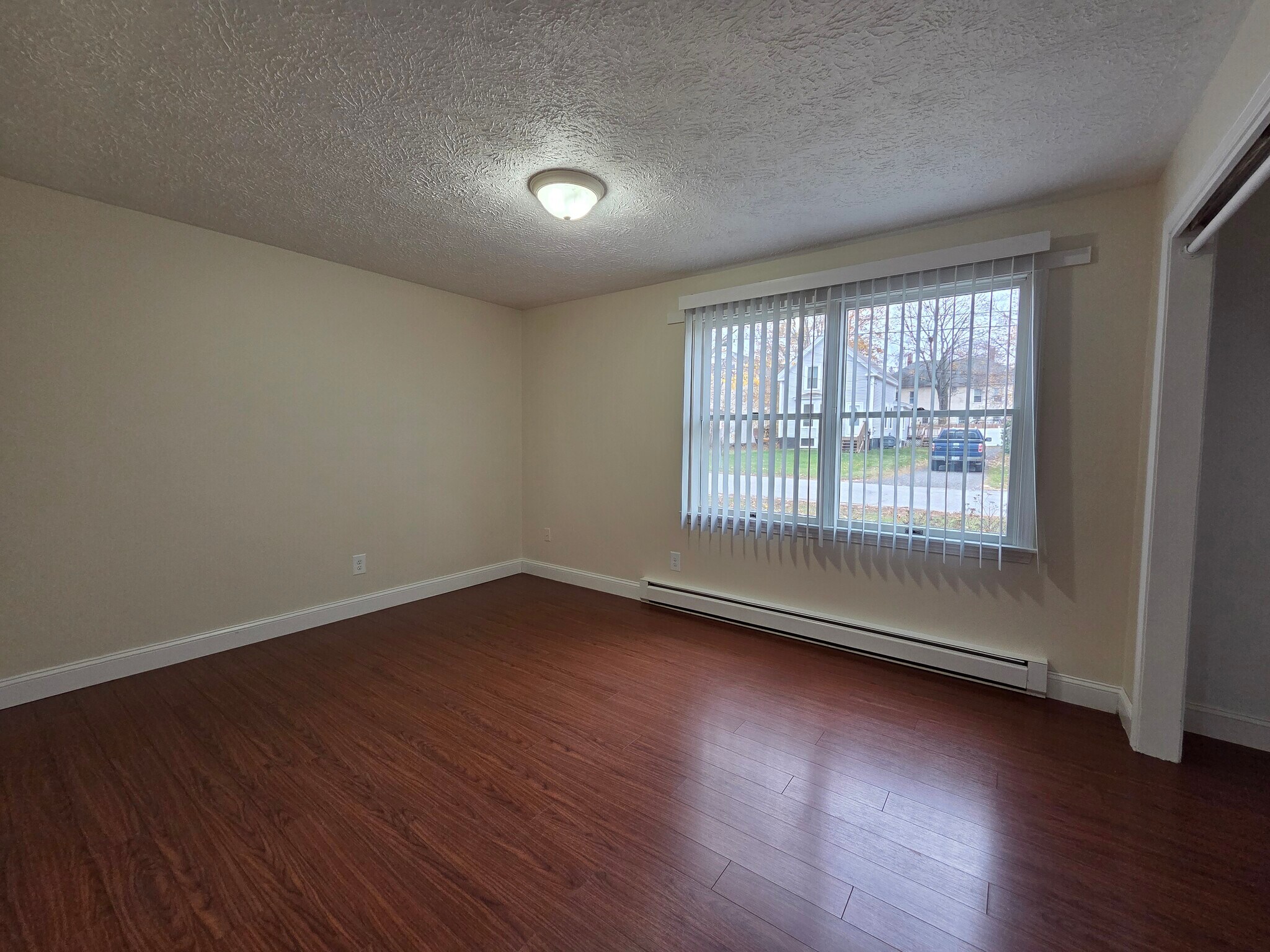 Building Photo - 20 Booker St