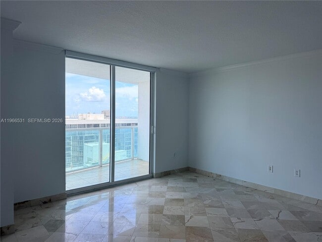 Building Photo - 2101 Brickell Ave