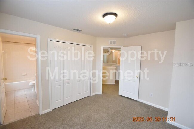 Building Photo - 11570 Misty Isle Ln