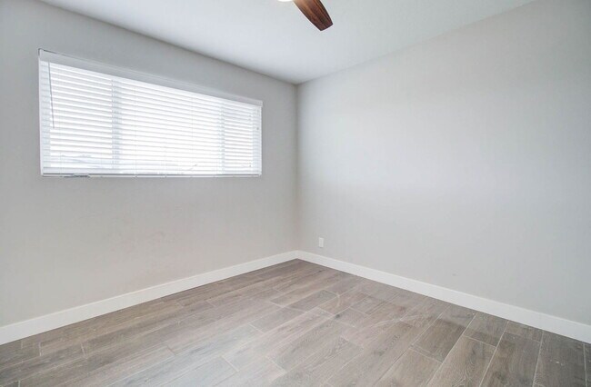 Building Photo - 126 E Fillmore St
