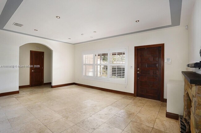 Building Photo - 1545 Baracoa Ave