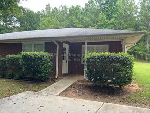 Building Photo - 103 Bluebird Ln