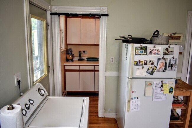 Building Photo - 43 Oakview Terrace