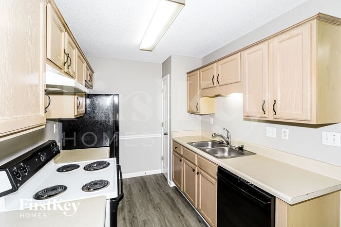 Building Photo - 6856 Meadow Chase Ln