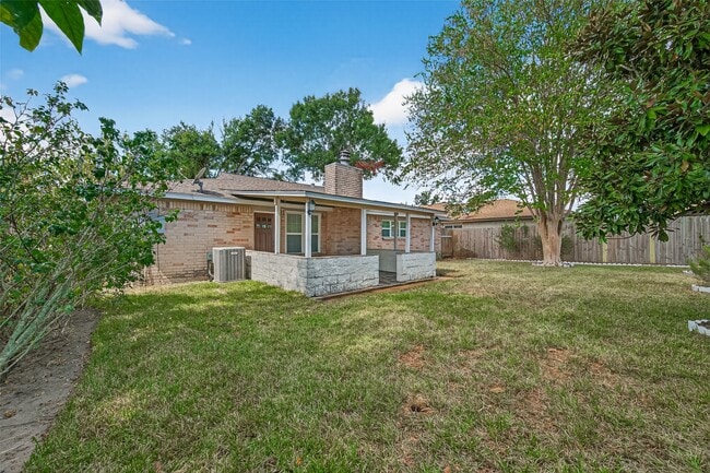 Building Photo - 7414 Breccia Dr