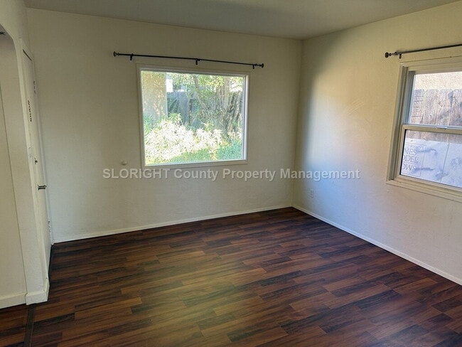 Building Photo - AVAILABLE NOW - 2 Bedroom / 1 Bathroom Home in Arroyo Grande