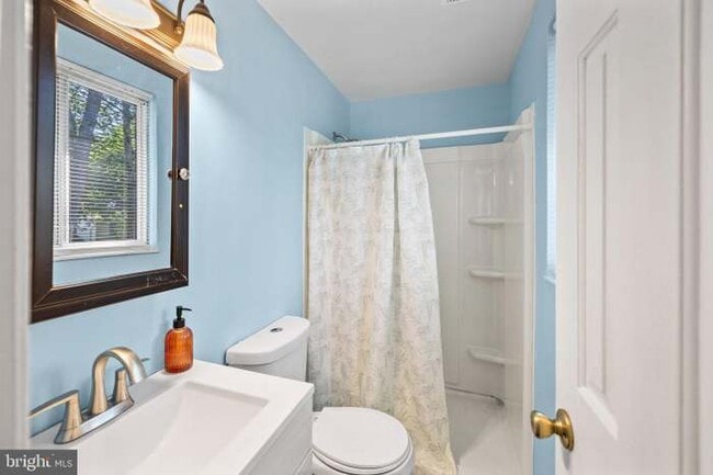 Building Photo - 10612 Holleybrooke Dr