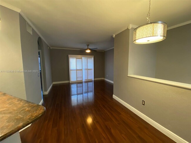 Building Photo - 1202 Belmont Ln