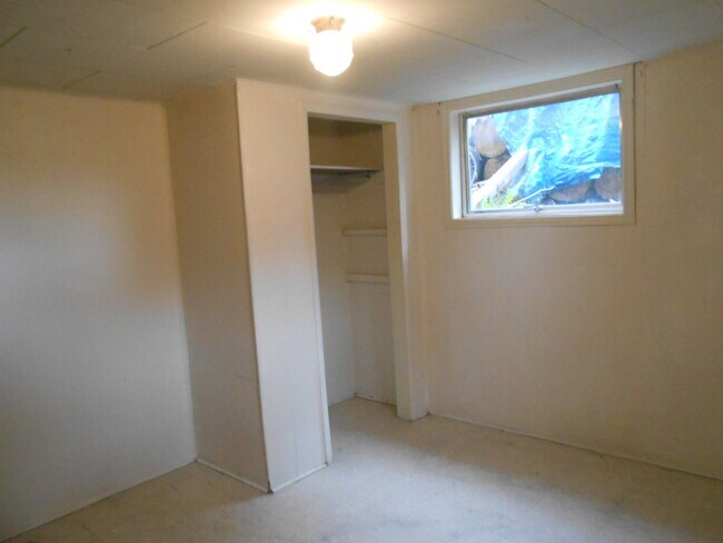 Building Photo - 080-471 Clay Triplex, Bend