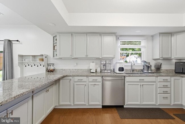 Building Photo - 9120 Huber Ct