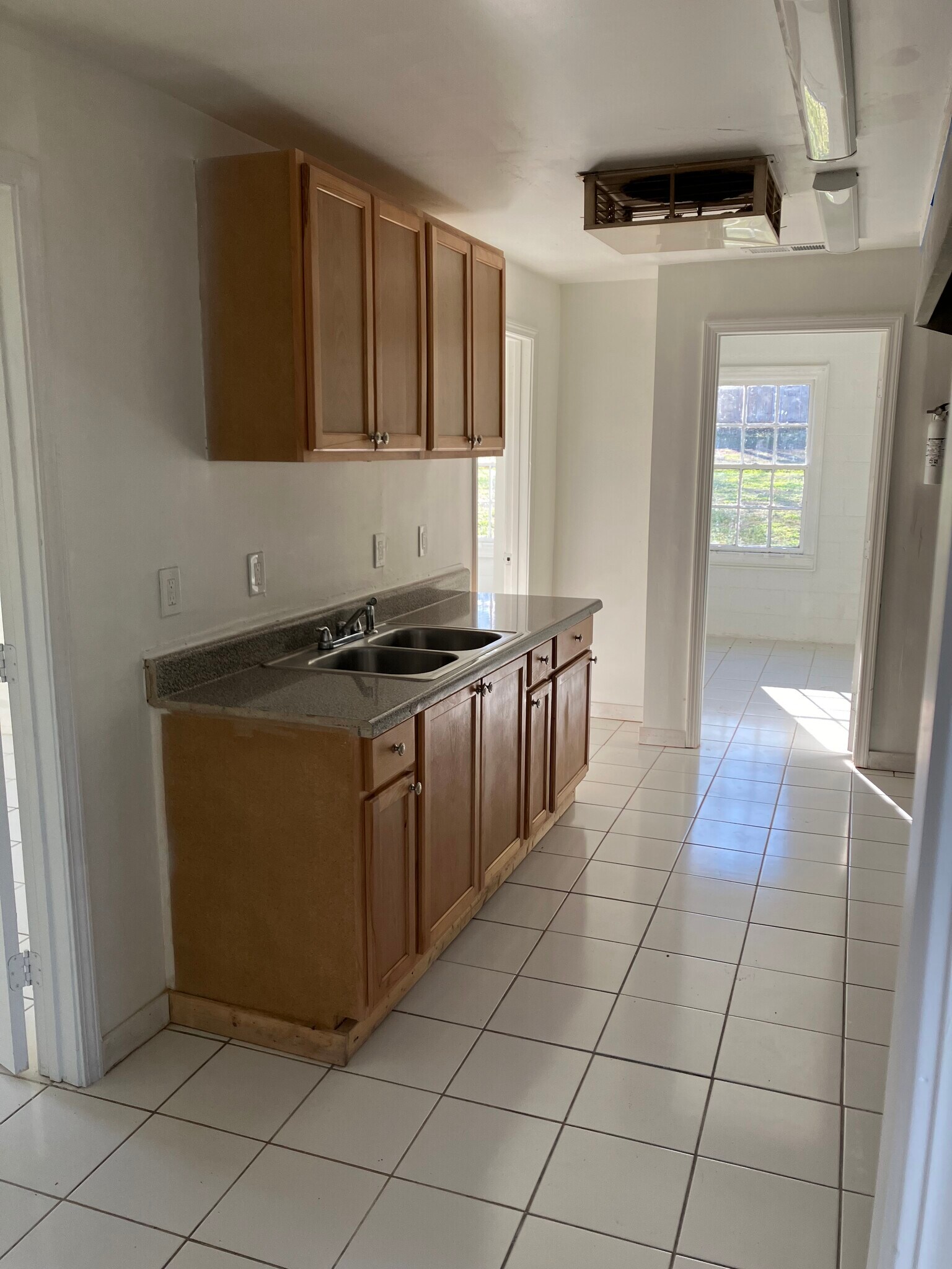 Building Photo - 6152 Jackson Hwy SW