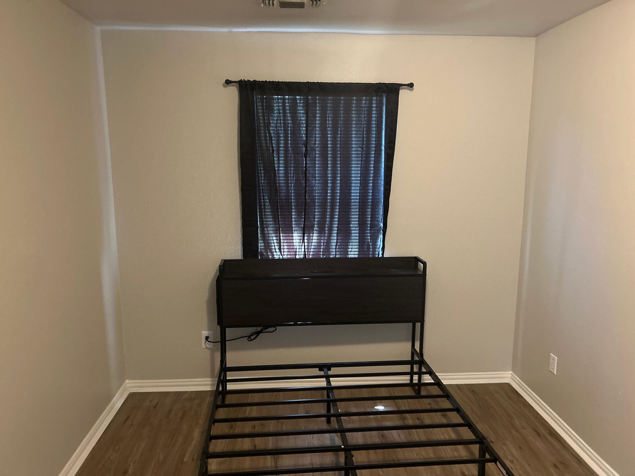 Building Photo - Room in Duplex on Stalcup Rd