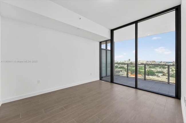 Building Photo - 500 Alton Rd