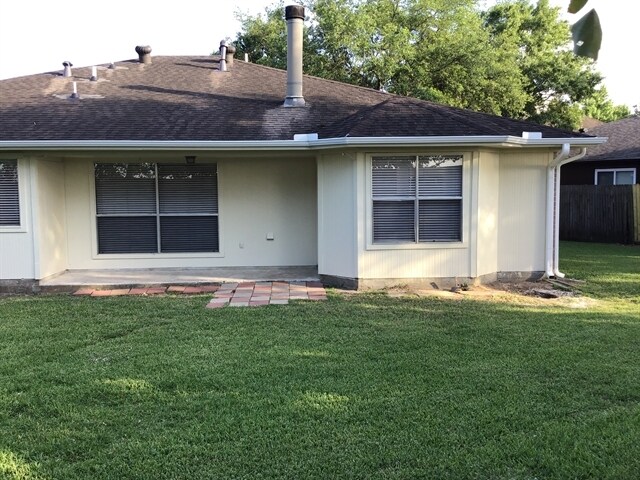 Building Photo - 1703 Oak Valley Dr