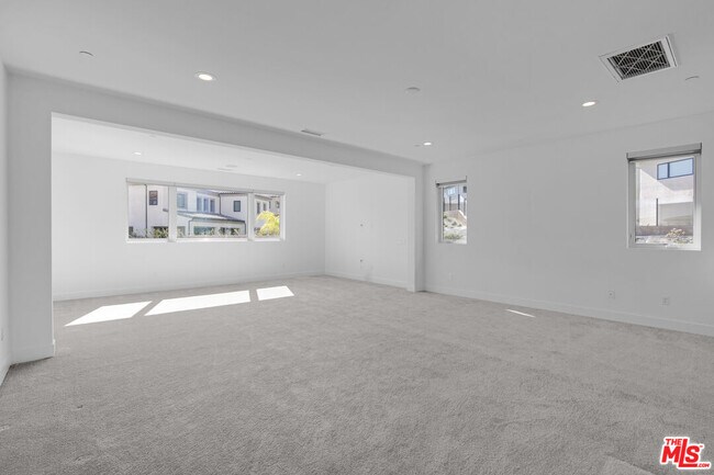 Building Photo - 20056 Mersey Ln