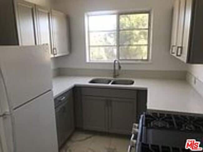 Building Photo - 1150 Cochran Ave