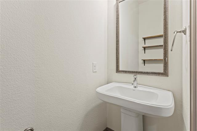 Building Photo - 1245 Harris Hawk Way