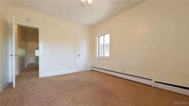 Building Photo - 95 Rand Ave