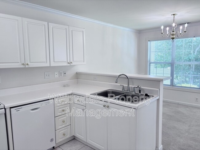 Building Photo - 138 Grande Meadow Way
