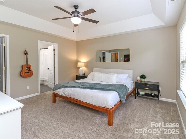Building Photo - 7204 Michaels Landing Dr