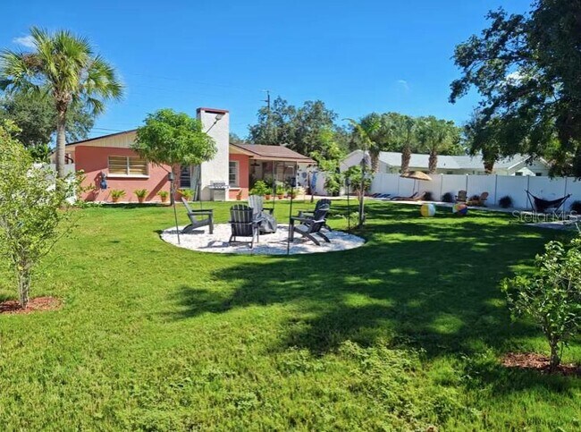 Building Photo - 1104 71st St NW