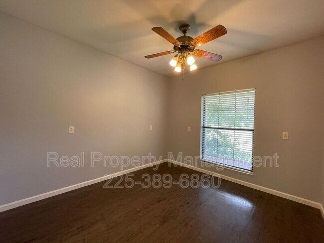 Building Photo - 25491 Plantation Ave