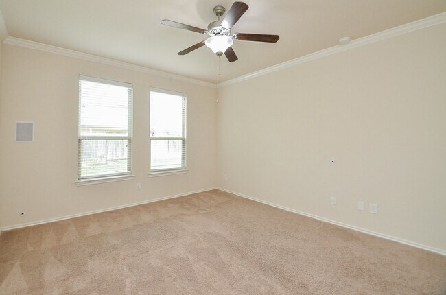 Building Photo - 3119 Balch Springs Ln