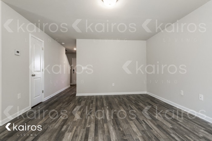 Building Photo - 833 Dove Tree Ln