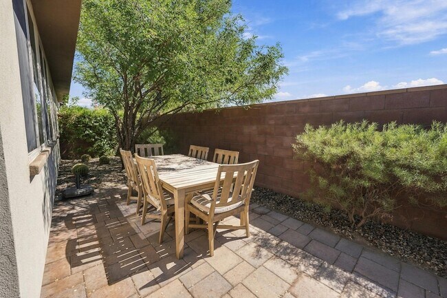 Building Photo - 51780 Ponderosa Dr.