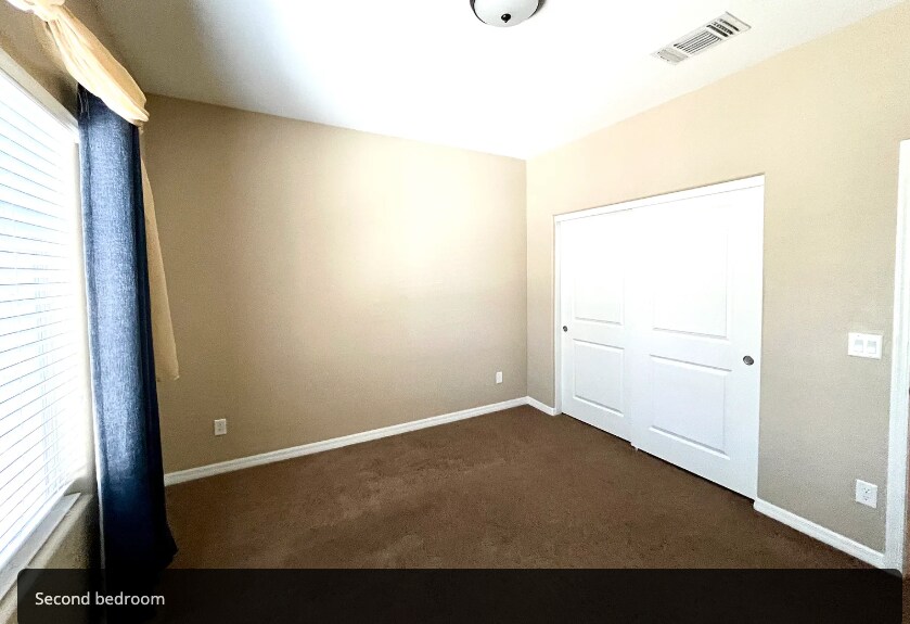 Primary Photo - 774 Bridle Path Ln