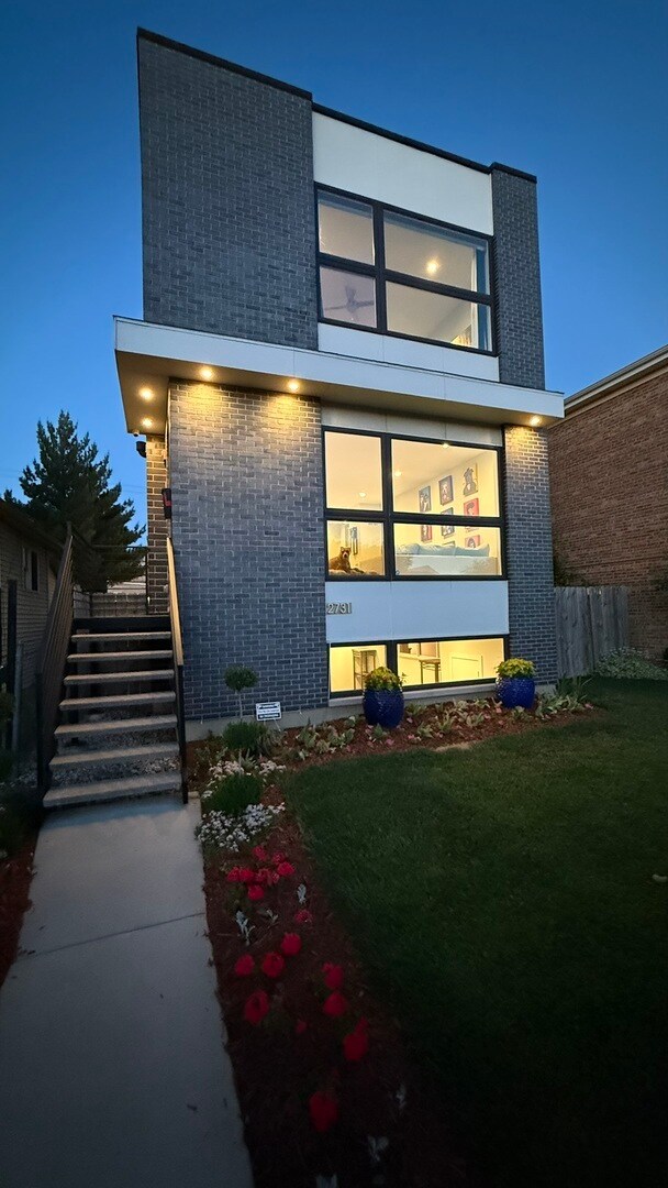 Building Photo - 2731 N 75th Ave