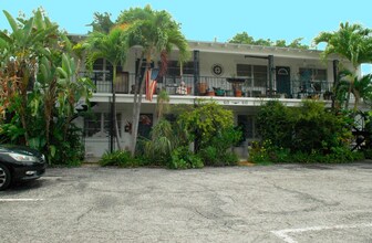Building Photo - 612 Prosperity Farms Rd