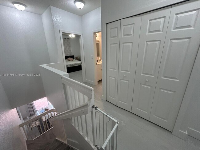Building Photo - 12553 SW 121st Way