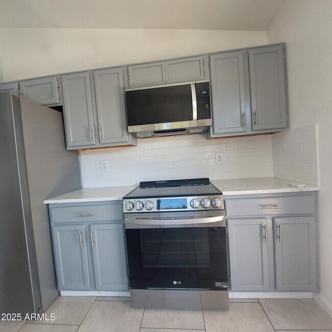 Building Photo - 14076 N 26th Ave