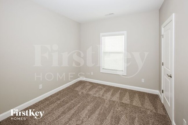 Building Photo - 106 Milliner Dr