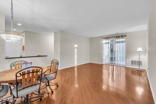 Building Photo - 516 Sophee Ln